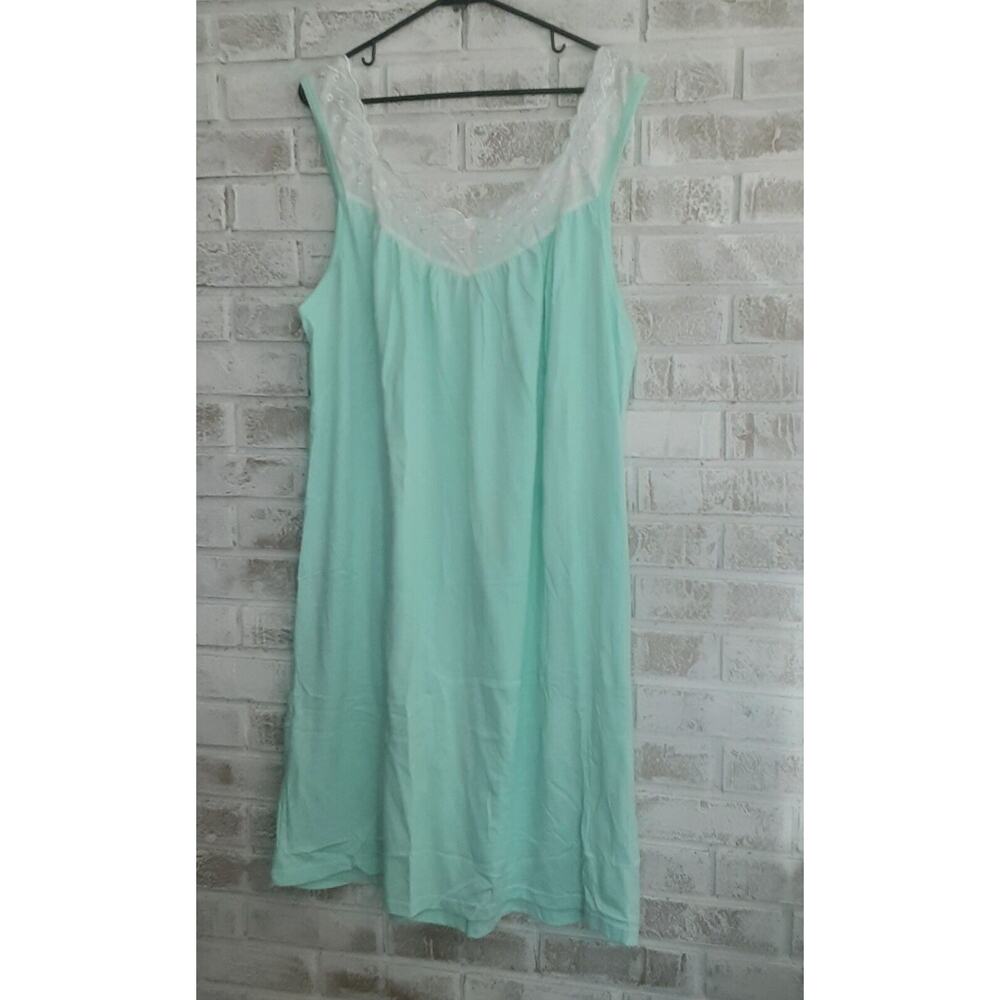 Vintage Anthony Richards Cool Mint Embroidered Nightgown 1X Comfort